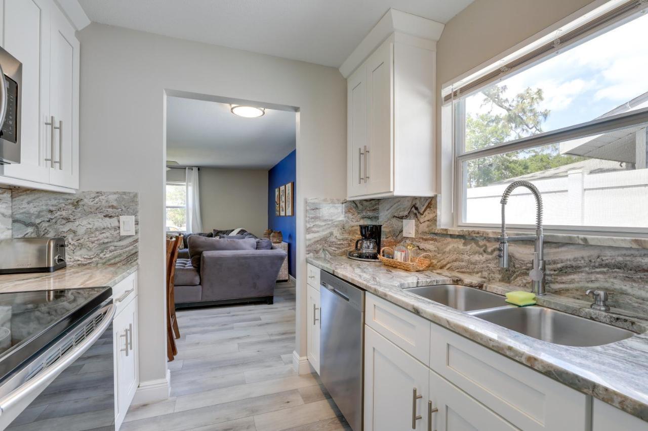 Coastal Sarasota Condo Minutes To Beach! Exteriör bild